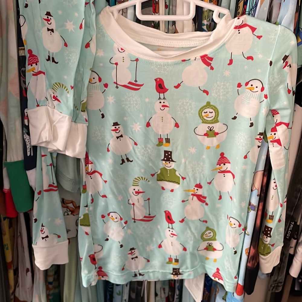 Little sleepies OG snowmen 2t set